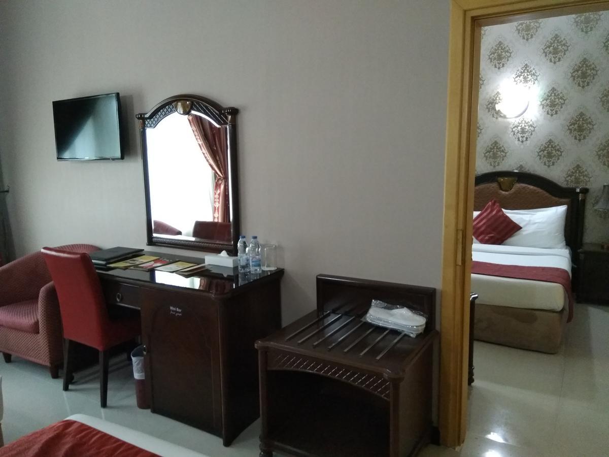 Sun And Sands Hotel Dubai Buitenkant foto